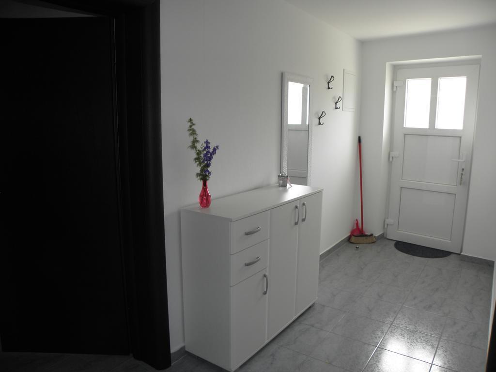 Apartment Jartic Betina  Camera foto